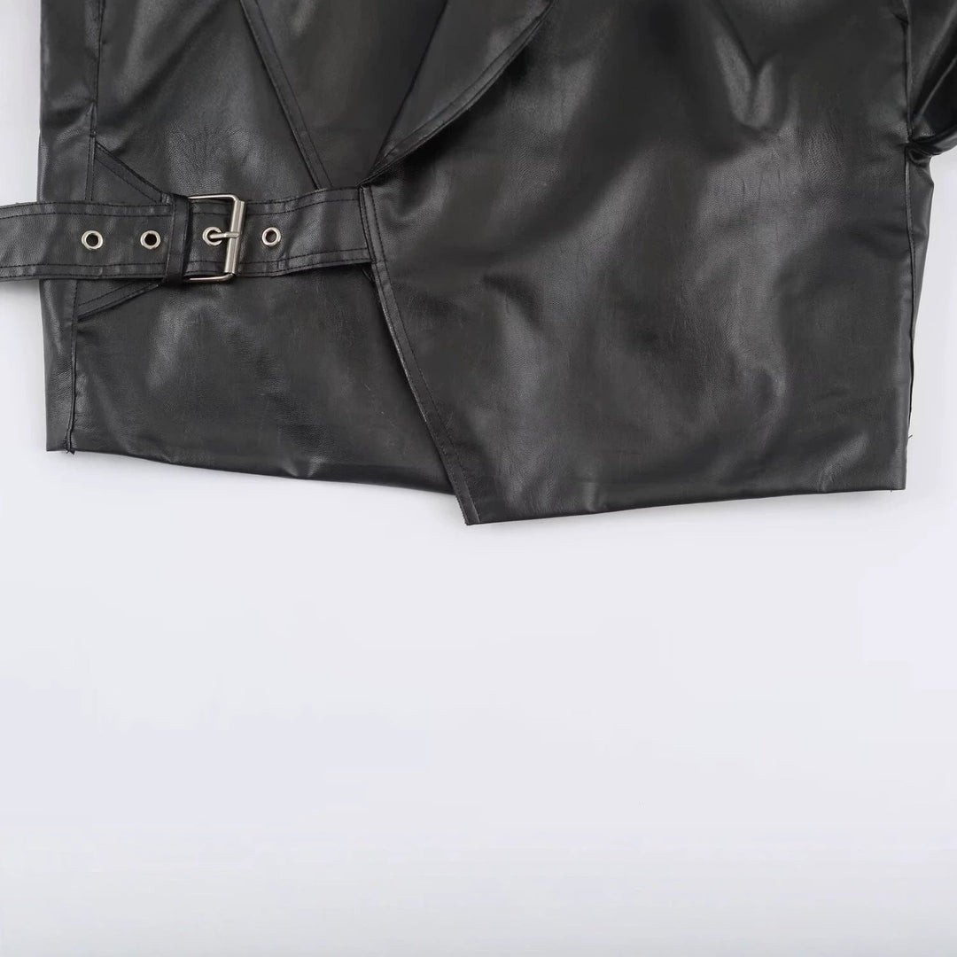 Dam Kort Kort Faux Läder Blouson med Oversize Shawl Krage och Side Buckle Waist