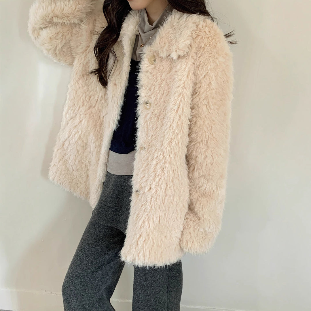Dam Fluffy teddy kappa gjord Faux Fur med skjortkrage och Boxy silhuett
