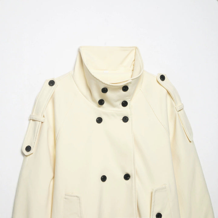 Dam kort kappa in trenchcoat stil med double breasted och midjebälte