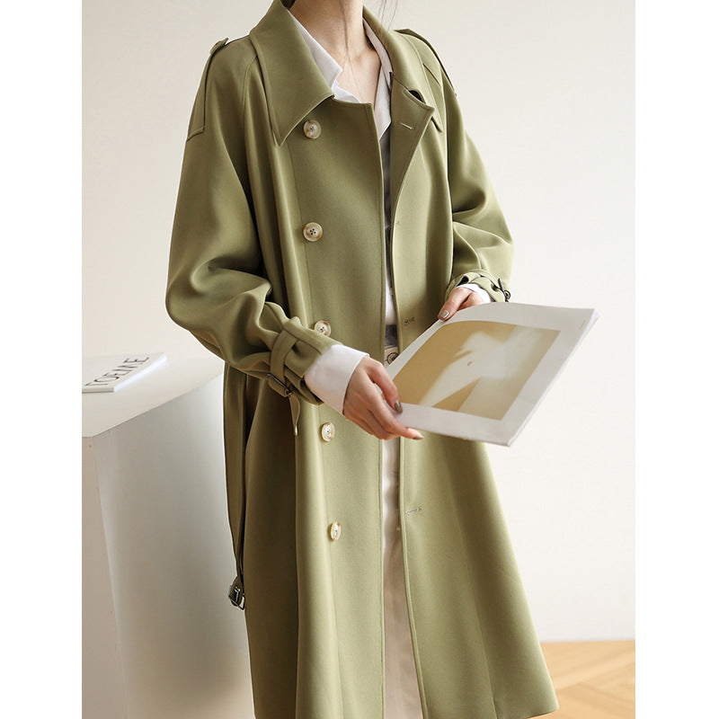 Dam längre minimalistisk trenchcoat in Cocoon skärning med justerbar ärmar