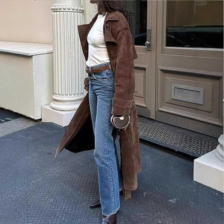 Dam lång Double-Breasted trenchcoat in mocka-Like med midjebälte