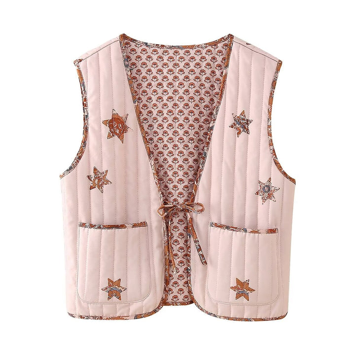 Dam quiltad reversible väst med tie bälte, påsydda fickor, och star appliqué