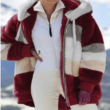 Dam mysig oversized faux pälsjacka med huva, block stripes och ribbstickade muddar