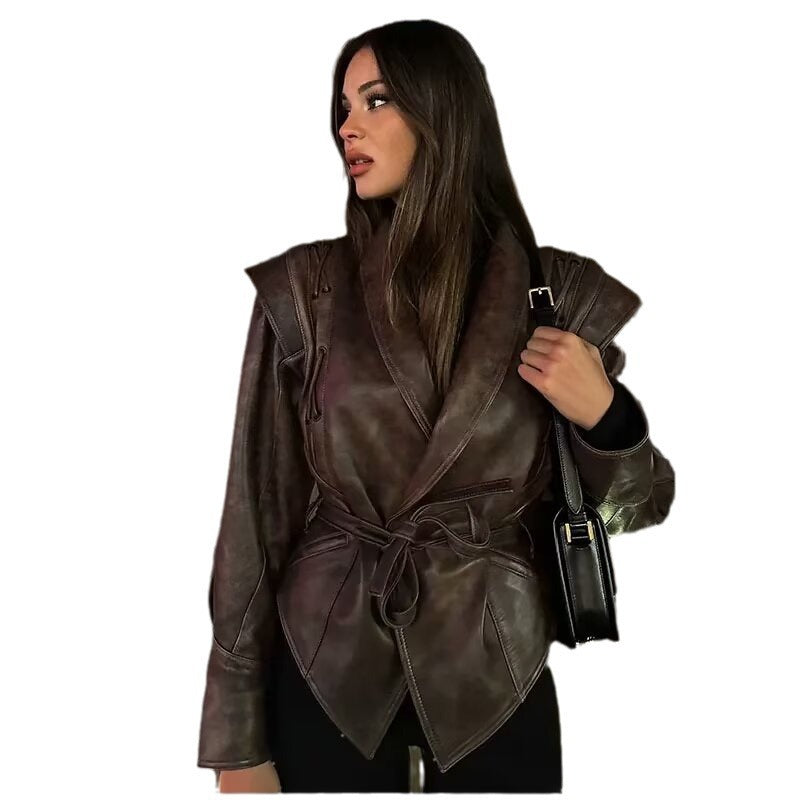 Dam Wrap läder jacka med midjebälte, Emphasized Shoulder Area och Feminine silhuett