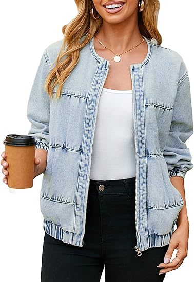 Dam jeans bomber jacka med round neck, elastic muddar, och patched fickor