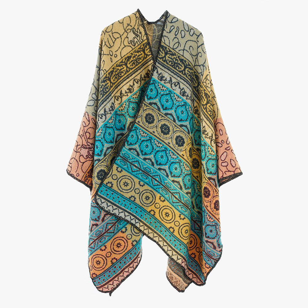 Dam Jacquard Cape med geometric ornament mönster och kontrasterande overlock seam