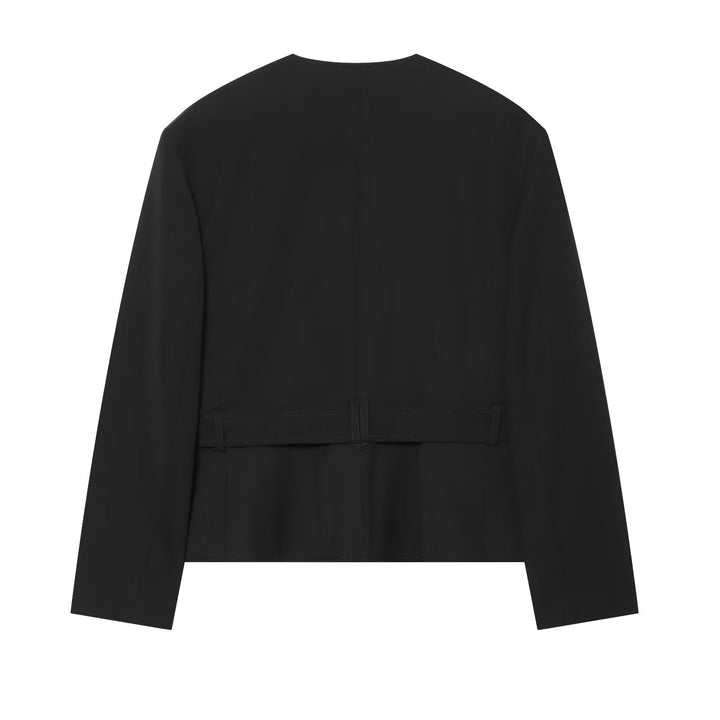 Dam Kort Utility-Stil Jacka med Waist Belt, Patch Fickor, och Round Neckline