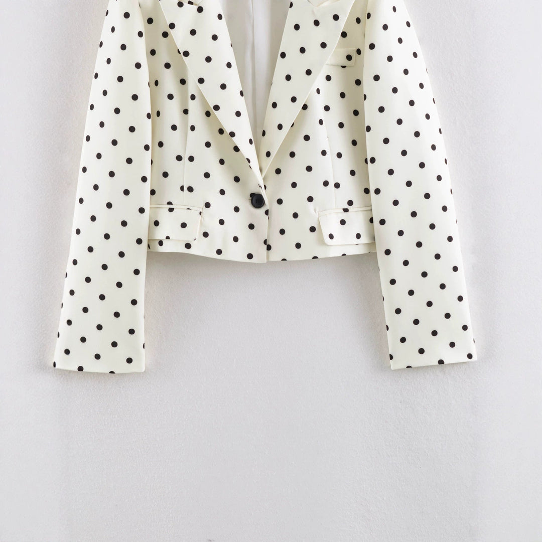 Dam Prickig Prick Kort Blazer med Notch Lapel och Patch Fickor