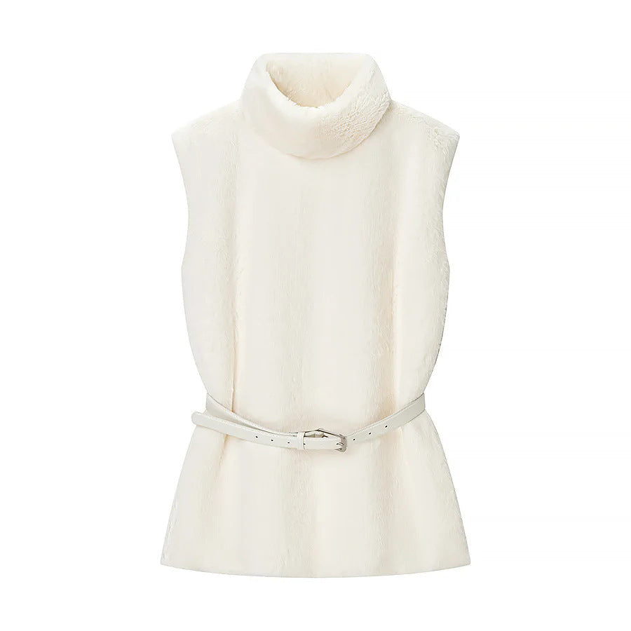 Dam sleeveless faux fur väst med high turtleneck och figursydd läder bälte