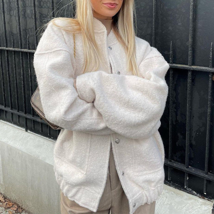 Dam mysig och elegant ulljacka