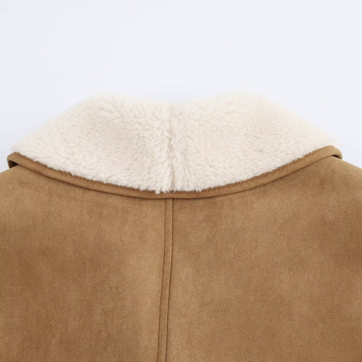 Dam kort kappa in velour look med teddyfoder och shawl krage