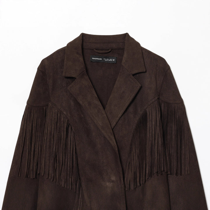Dam kort mockajacka med lapel krage, boxy cropped skärning, och decorative fringes