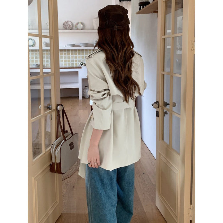 Dam kort knytband trenchcoat med A-Line skärning och Dropped Shoulders