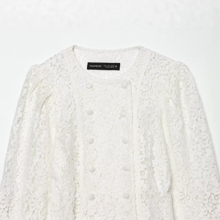 Dam Lace Jacka med Delicate Blommig Lace, Dekorativ Knapp Knäppning och Balloon Ärmar