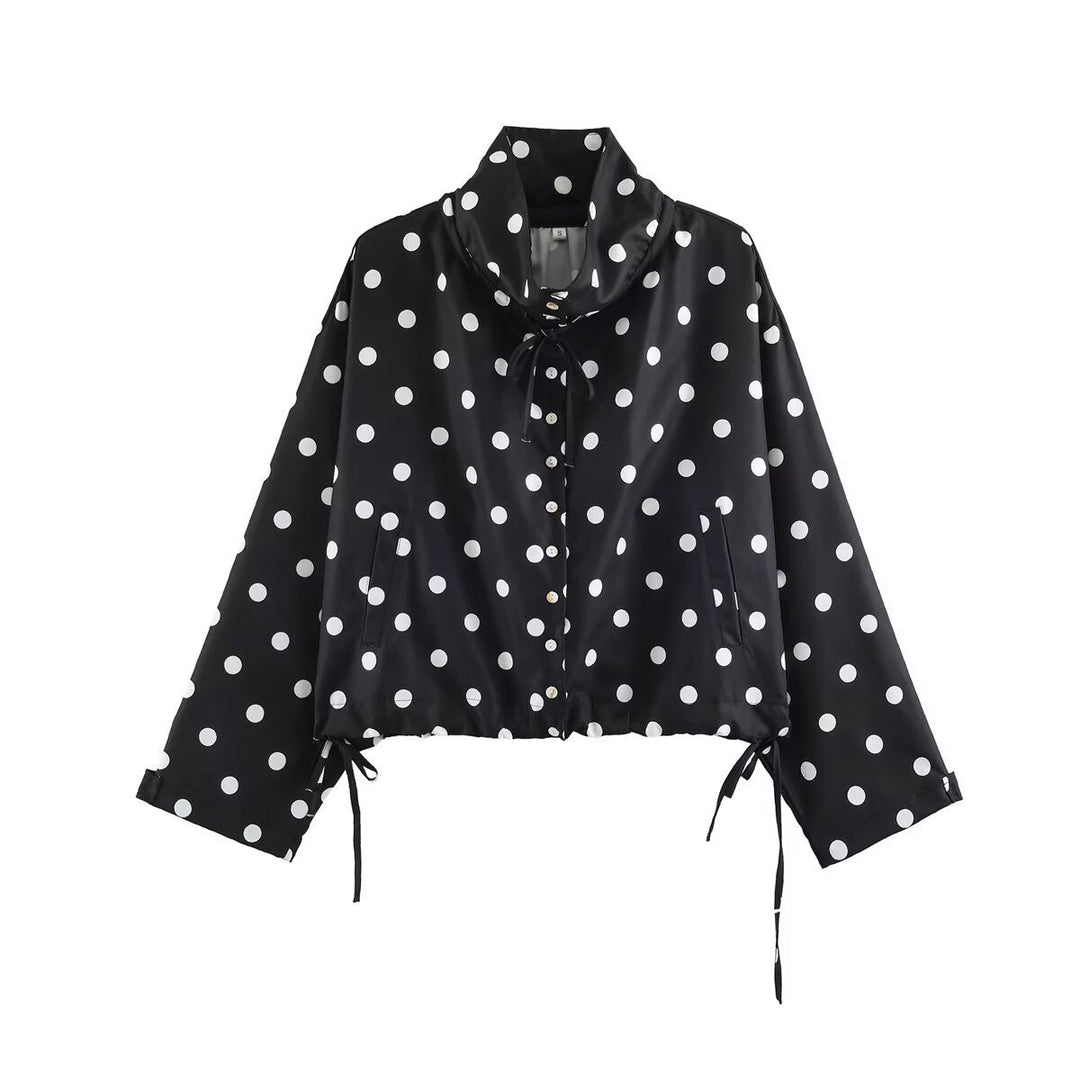 Dam kort Polka Dot Transition jacka med ståkrage, fåll med dragsko och knappslå