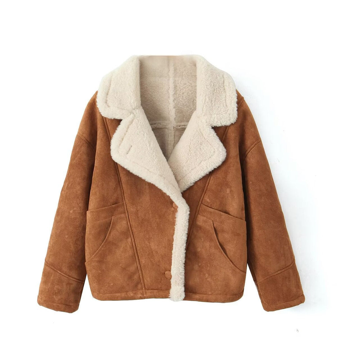 Dam oversize kort jacka in mocka look med teddyfoder och stor slagkrage