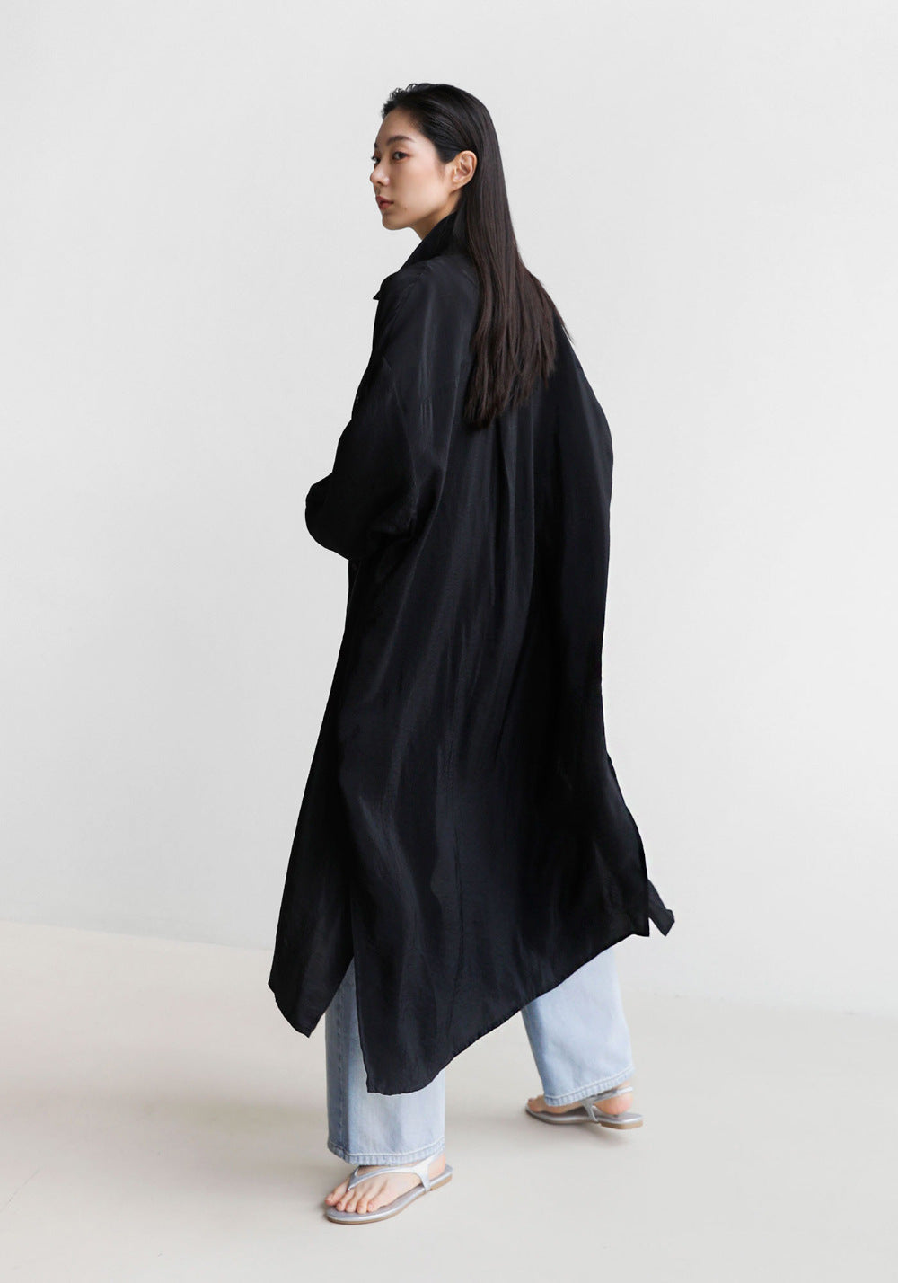 Dam lång Satin Effect Duster med Stand krage, oversized skärning och Deep Side Slits
