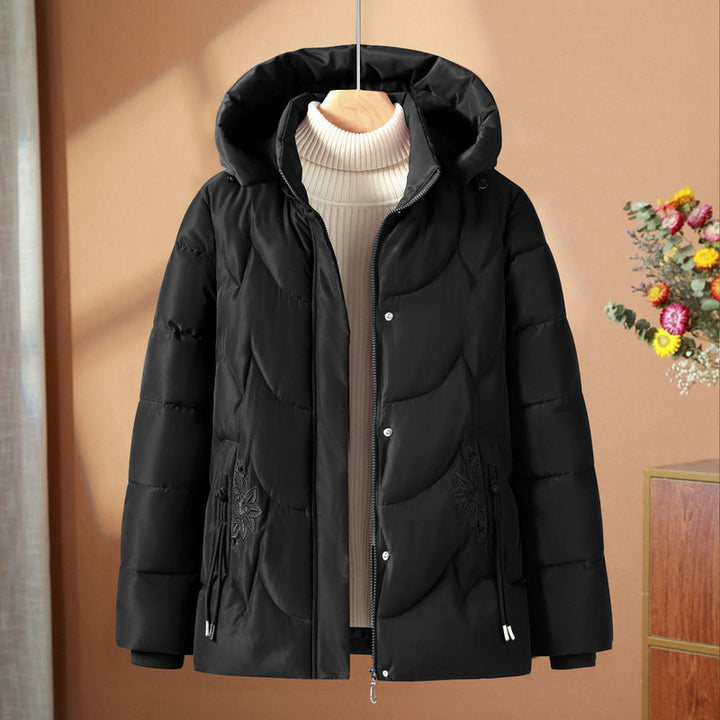 Dam quiltad thermo outdoorjacka med ergonomic huva och floral pocket embroidery