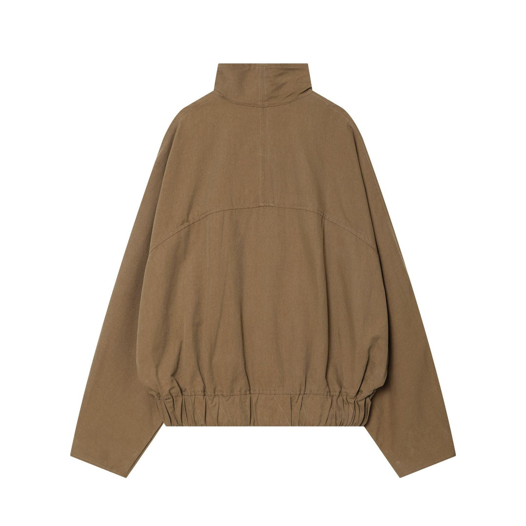 Dam kort utility cropped jacka med high standing krage, drawstring waist och full knäppning