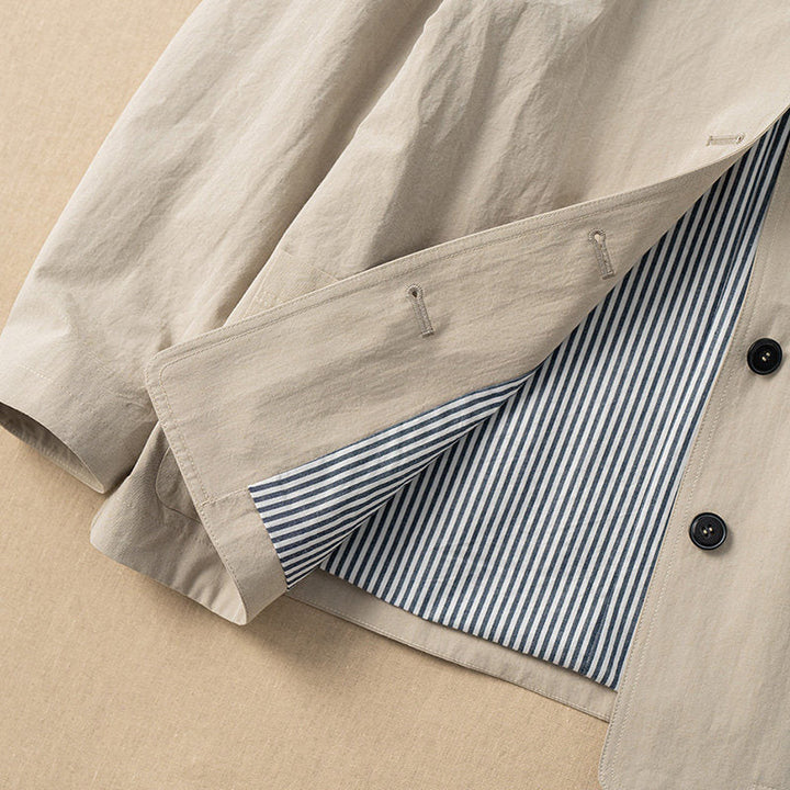 Dam modern övergångsjacka med Unique knappslå