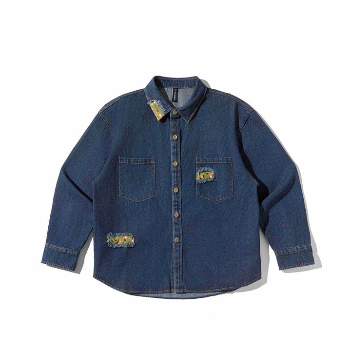 Herr oversize Denim skjortjacka med Slitna Effects och Kamouflage Patchar