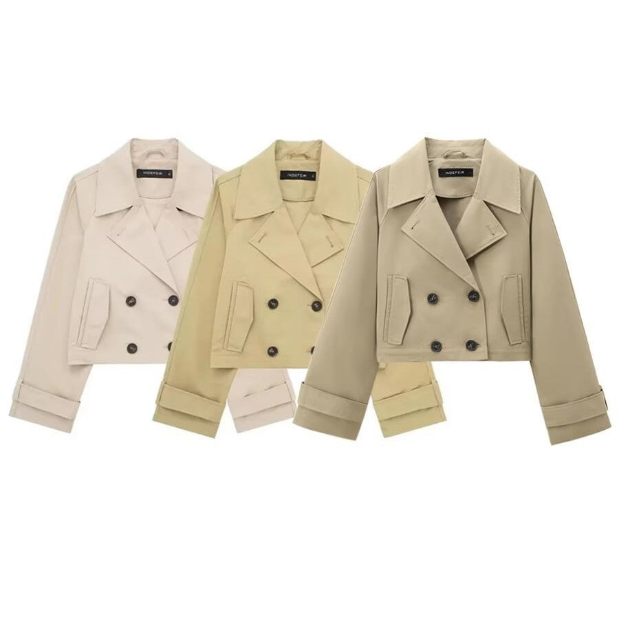 Dam cropped double-breasted trenchcoat med bred lapels och adjustable ärm straps