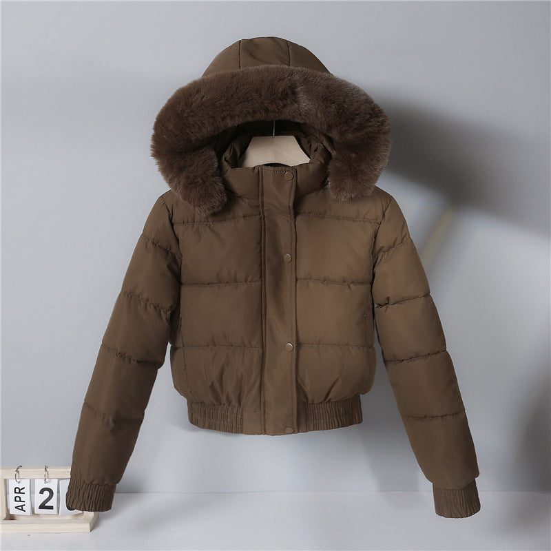 Dam nan kort skärning thermal kviltad jacka med removable faux fur huva och ribbed muddar