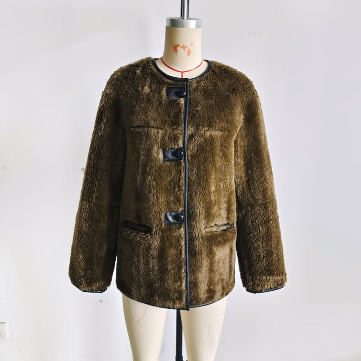 Dam Boxig Teddy Jacka i Faux Shearling med Round Neck, Knapp Stängning och Läder Piping