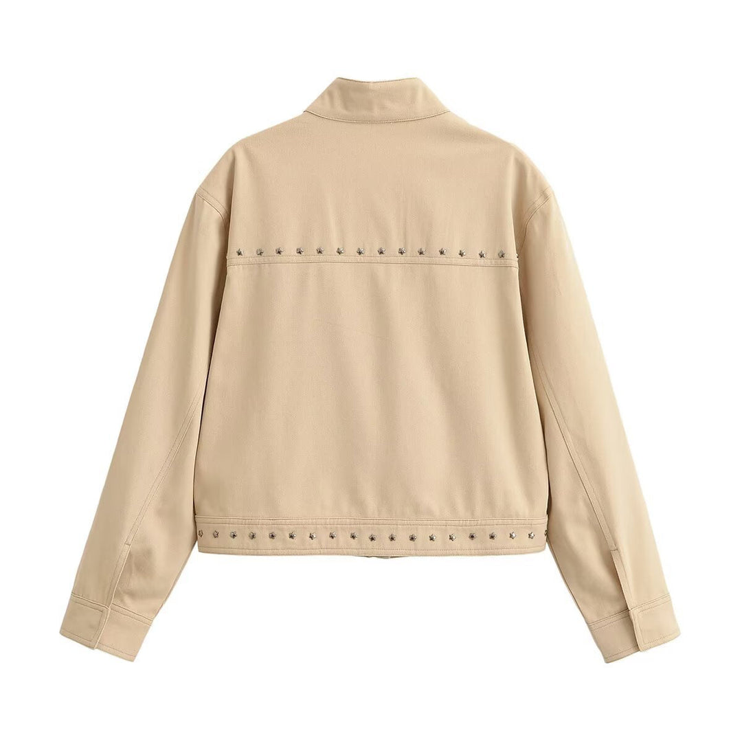 Dam Kort Jacka Tillverkad av Faux Läder med Studded Details och Stå Krage