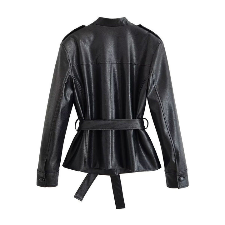 Dam Tailored Utilityjacka Tillverkad av Konstläder med Stå Krage, Patch Chest Fickor och Tie Belt