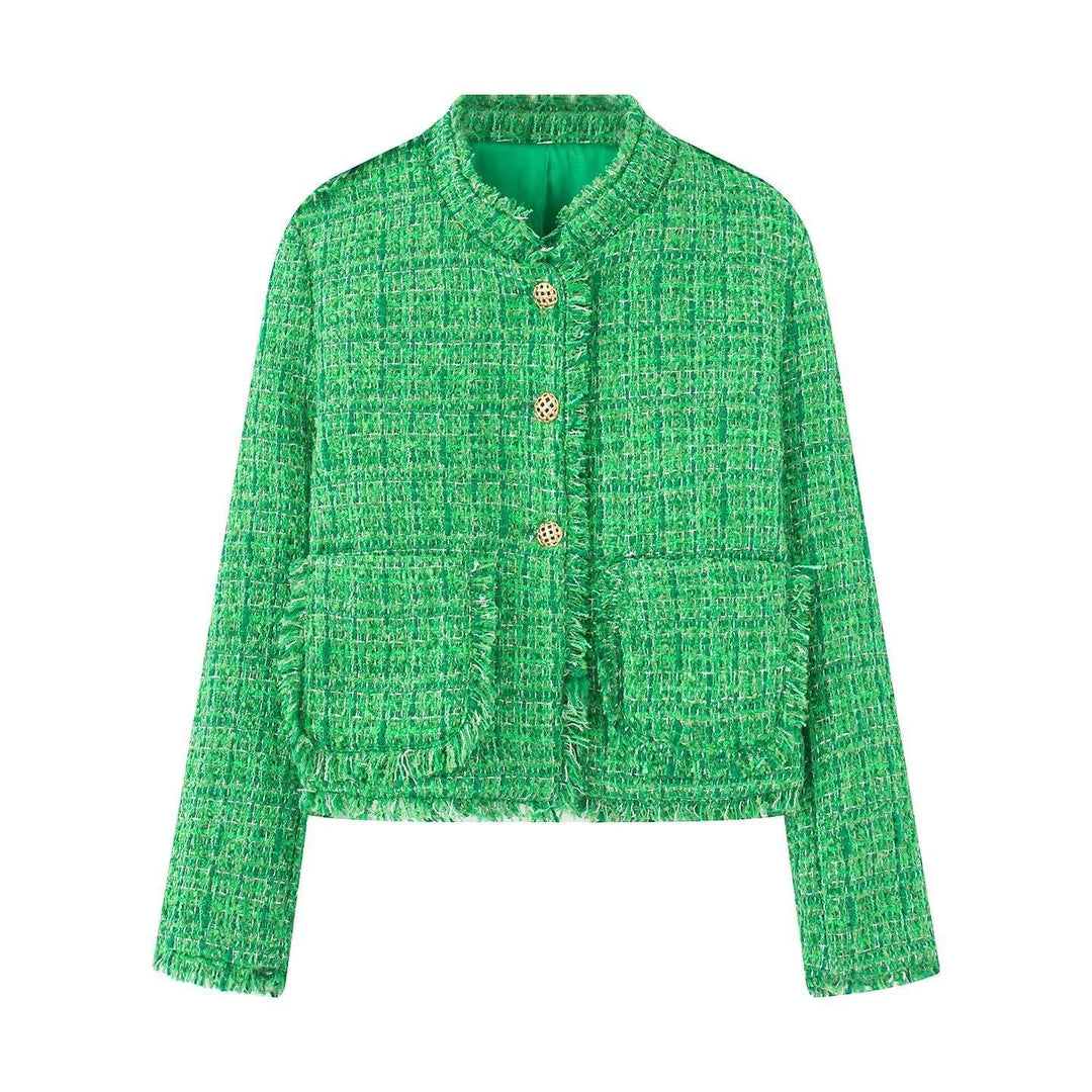 Dam kort bouclé tweed jacka med golden decorative knappar, påsydda fickor, och fringe kant