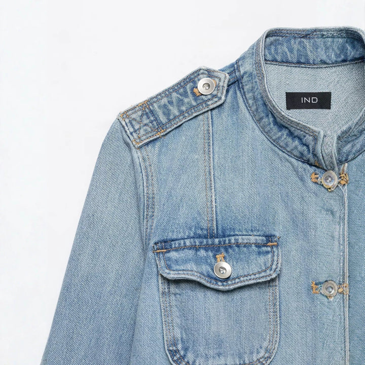 Dam Boxig Denimjacka i Safari Look med Stå Krage och Four Patch Fickor