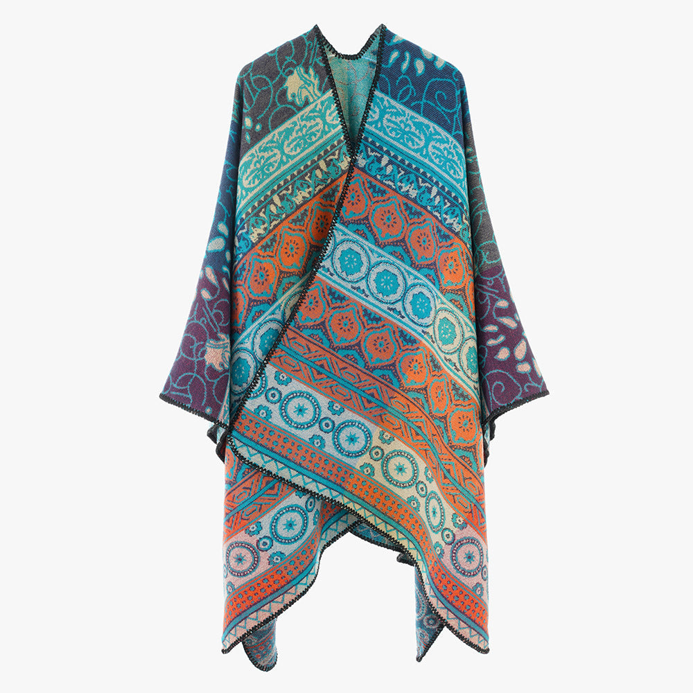 Dam Jacquard Cape med geometric ornament mönster och kontrasterande overlock seam