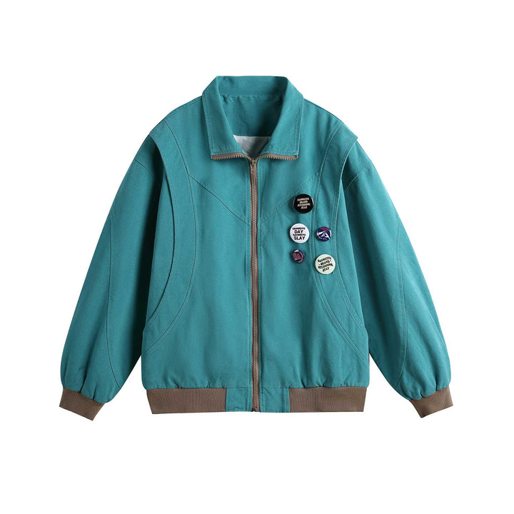 Dam Kort Blouson med Ståkrage, Ribbstickade Muddar och Lapel Pins