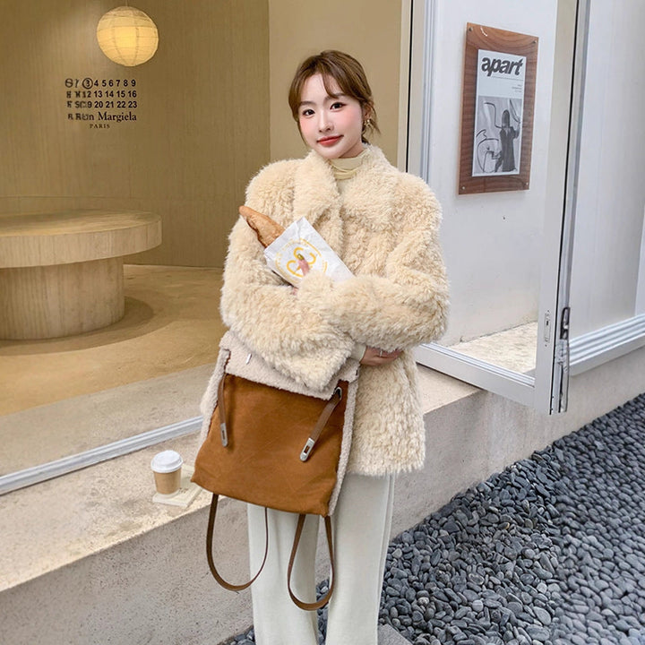 Dam kort teddy kappa med Cozy Faux Fur Texture och klassisk krage