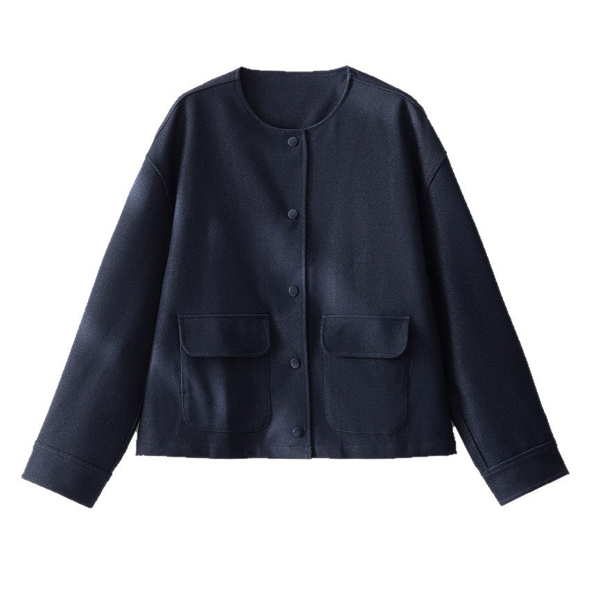 Dam kort jacka med round neck, boxy silhuett och flap fickor