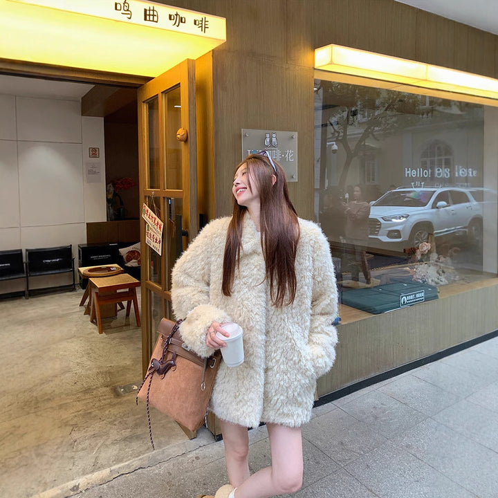 Dam oversize Faux Fur kappa med teddy look, Stand krage och fickor