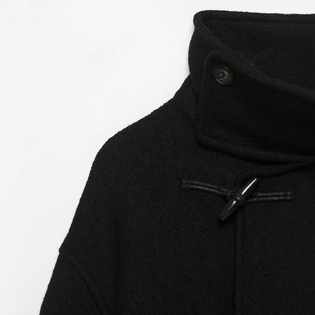 Dam Boxig Cape Jacka i Ull Look med Hög Krage Band och Toggle Fastenings