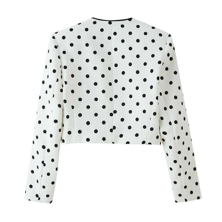 Dam figursydd kort jacka med round neckline, kontrast piping och polka dot mönster