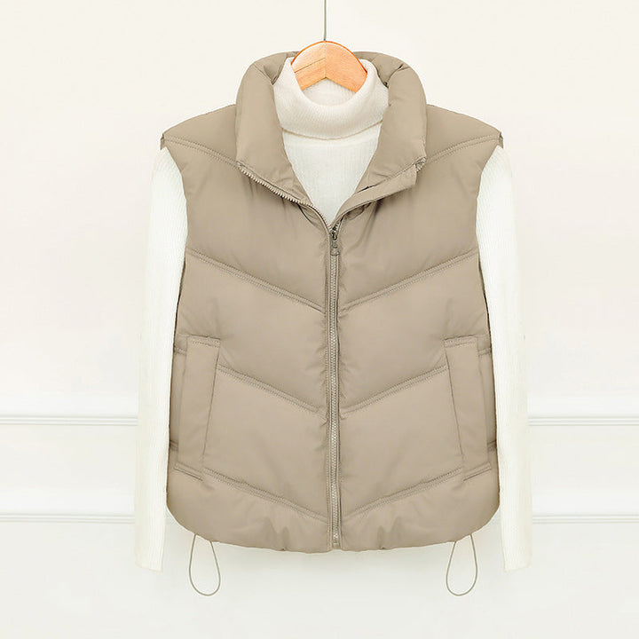 Dam kort-skärning puffer quiltad väst med V-quilt, high ståkrage och drawstring fåll
