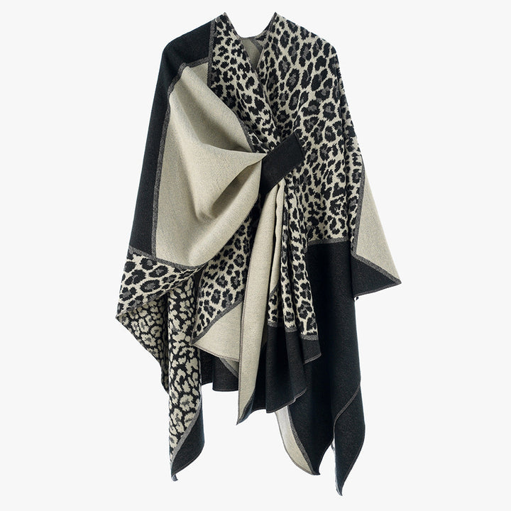 Dam jacquard poncho med leopard mönster och ullblandning wrap