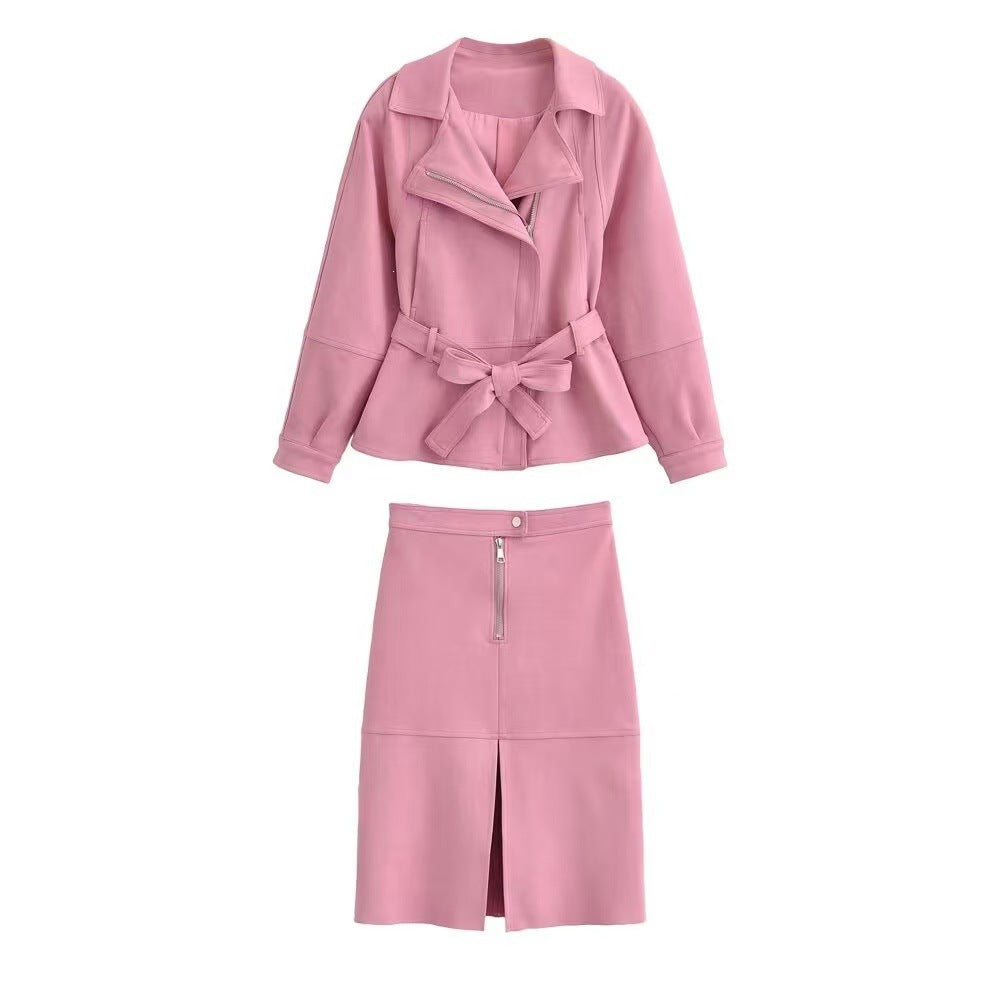 Dam Kort Jacka med Belted Midja, Asymmetrical Lapel, och Peplum Fåll