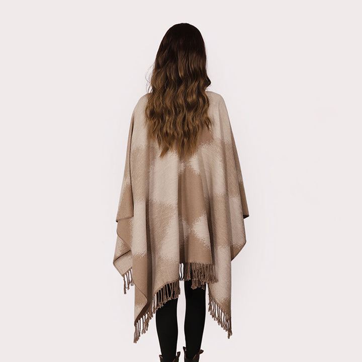 Dam Cashmere look Cape i kimono skärning med Fine Fringed fåll