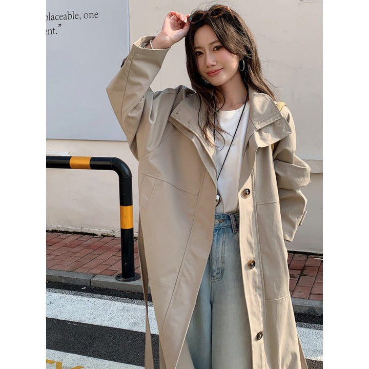 Dam längre lighter trenchcoat in oversize stil med straight skärning och dold knappslå
