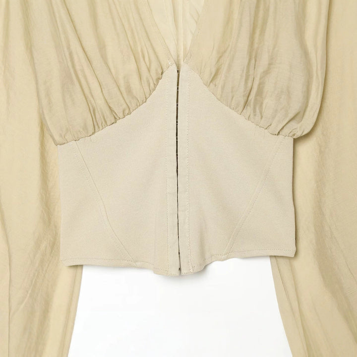 Dam Kort Bolero Blouson med Deep V-Neck, Gathered Yoke och Balloon Ärmar
