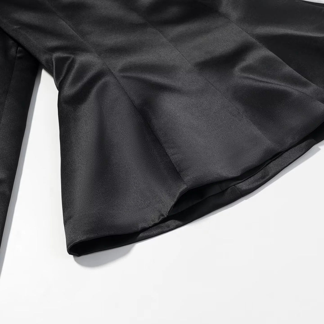 Dam no-figursydd satin jacka med ståkrage och decorative knot closures