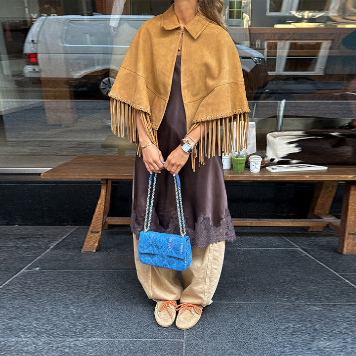 Dam mocka-look Fringe Cape med skjortkrage och Eyelet Decoration