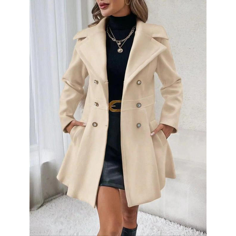 Dam elegant och modern trenchcoat