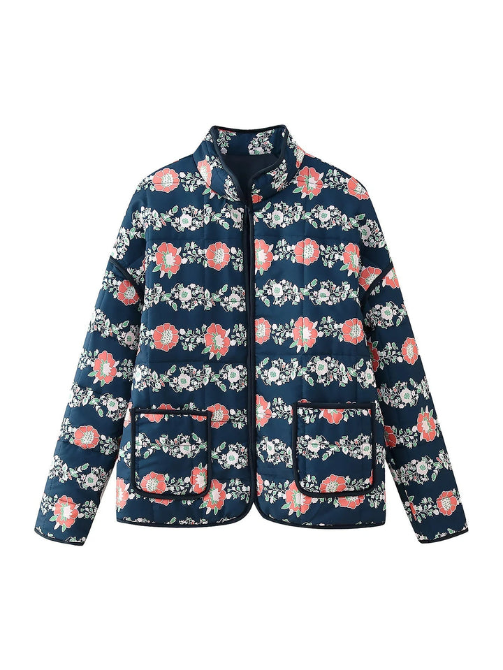 Dam quiltad floral jacka med ståkrage, dragkedja, och påsydda fickor