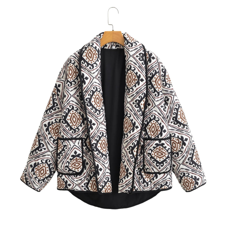 Dam kviltad Kimono jacka med midjebälte och Ethno mönster